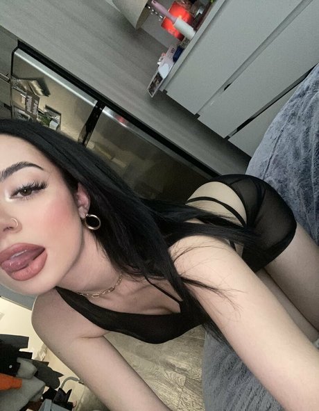 Tylenaaa model hd images