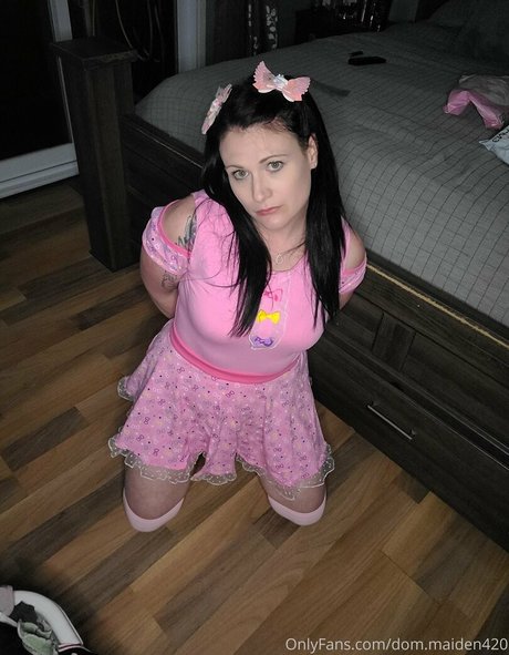 dom maiden420 top star photo