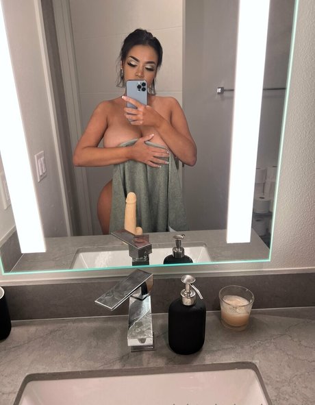 sheismichaela pornstar hd img