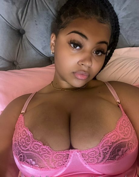 prettyfacesznfree nude pornstar image