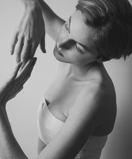 Emma Corrin model top image