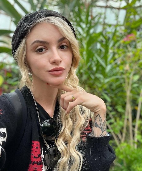 natural tits onlyfans erotic pictures