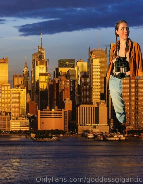 goddessgigantic erotic model gallery