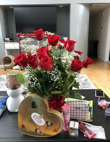 laughinglatina model sexy picture