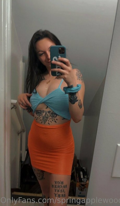 Springapplewood erotic model picture