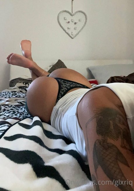 glxriq pornstar nudes image