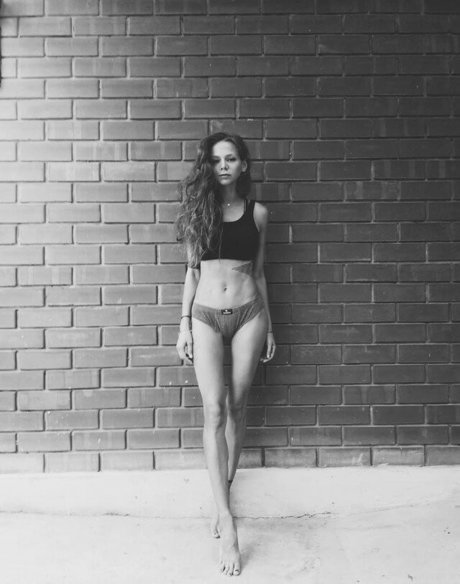 Irina Adelina naked model image