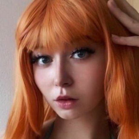 ajisek k beautiful actress pics