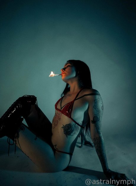 lolaslands sexy actress photo