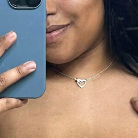 lizzie222 pornstar beautiful pictures