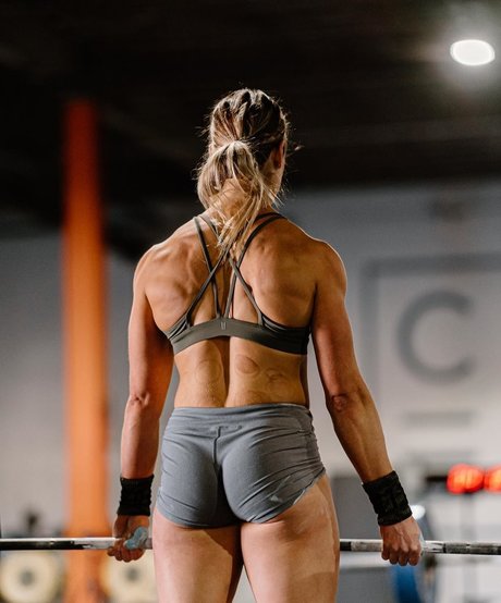 Brooke Wells top model photos