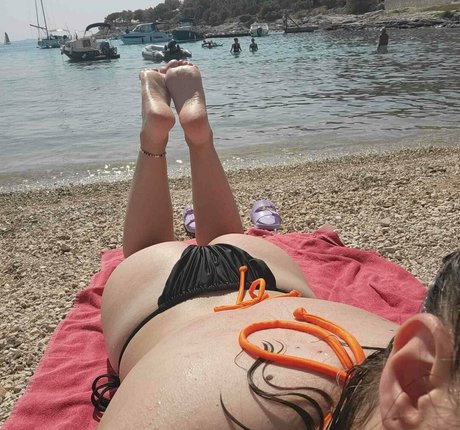 midgetto model xxx pics