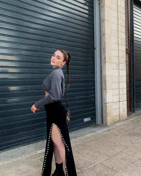 Effy Palarya perfect model photo