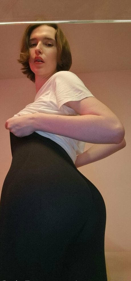 mementomarly beautiful pornstar pic