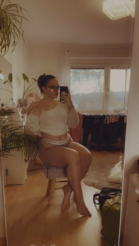 vani vaa star hot images