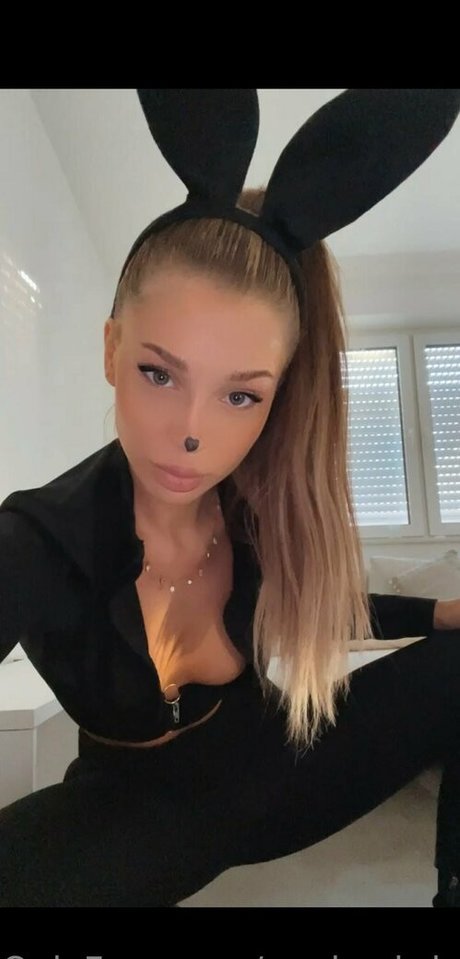 neele christin pornographic star images