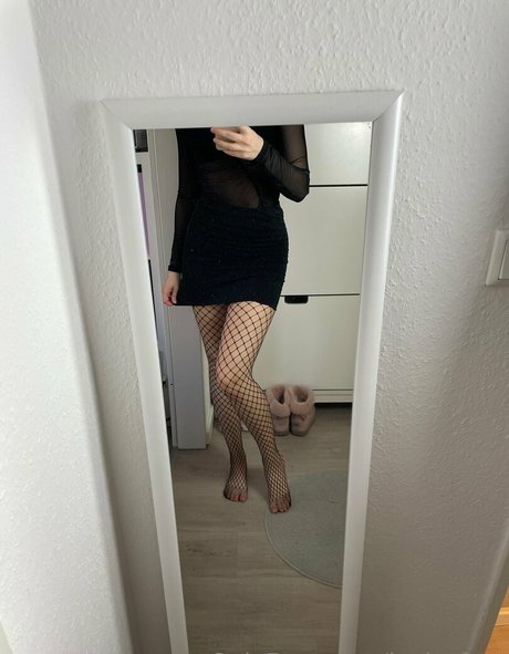 leyla free art actress archive