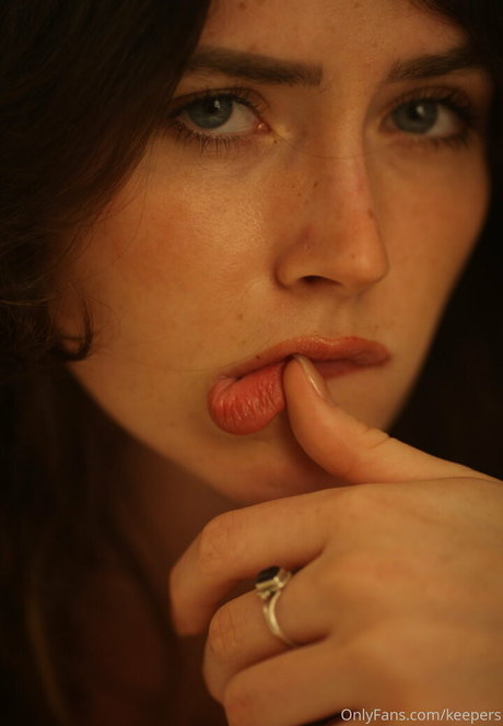 keepers art actress pictures