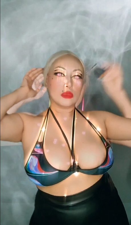 TechNoirCandy model nude image