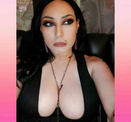 TechNoirCandy porn star image