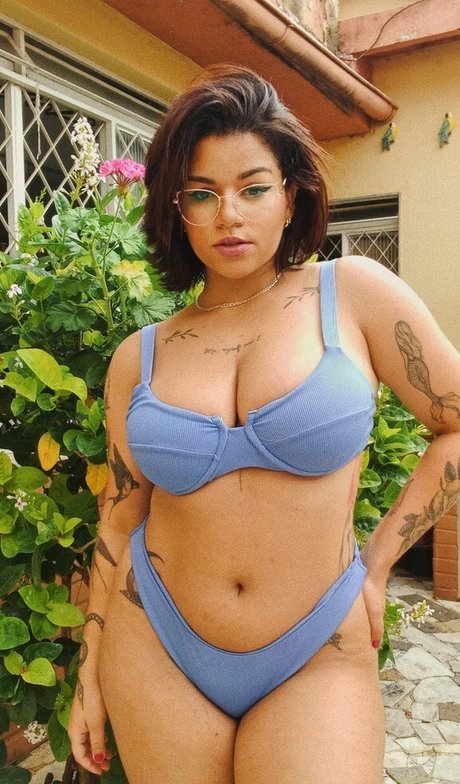 Kennya Raposo model sex pics