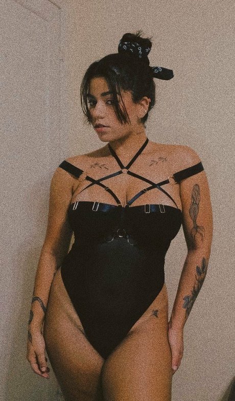 Kennya Raposo top model pic