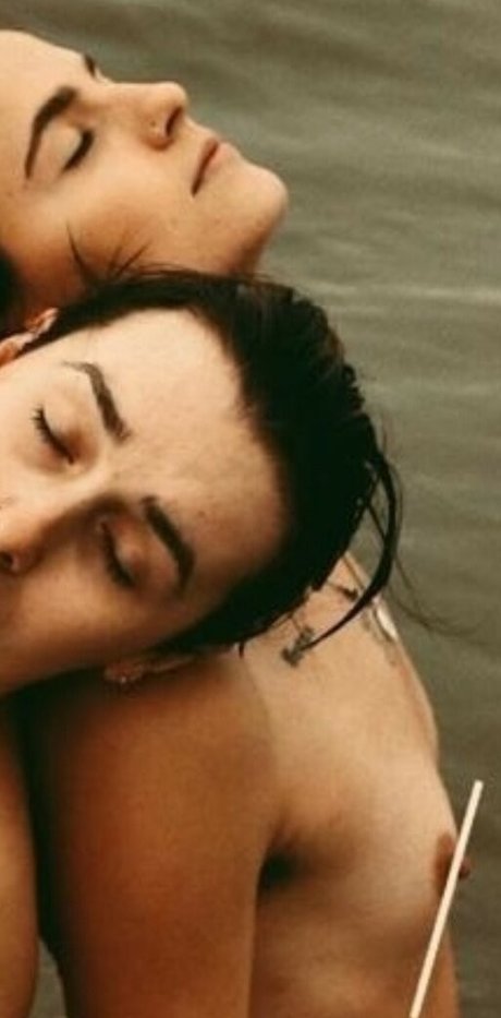 Lauryane Dion star sex photos