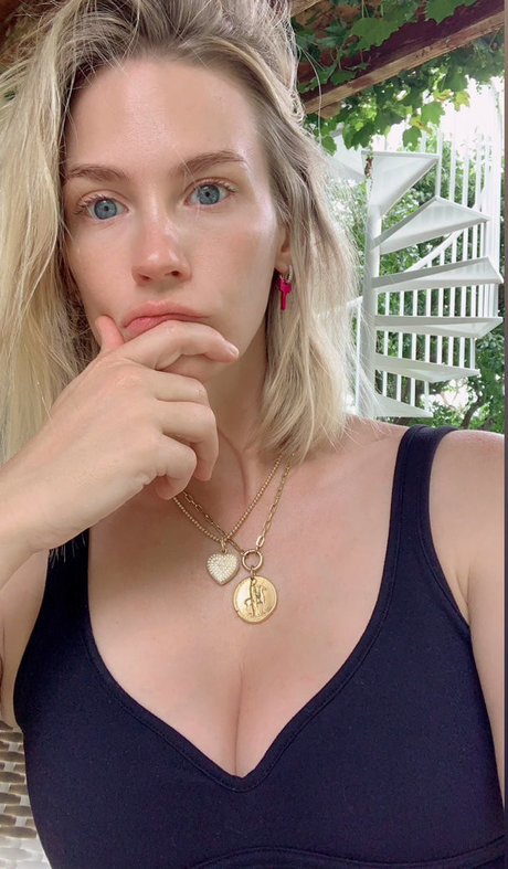January Jones free pornstar image