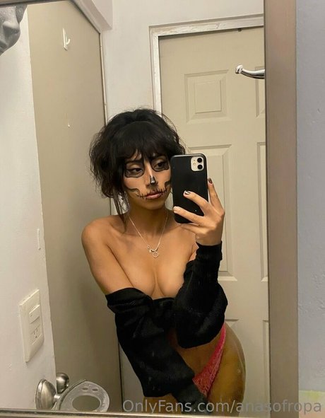 anasofropa erotic star photo