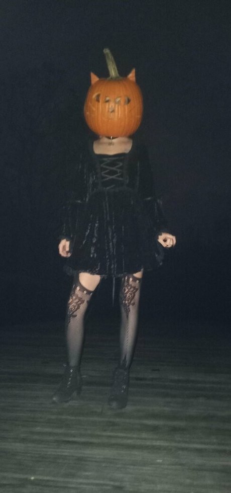 modernmorticia erotic model images