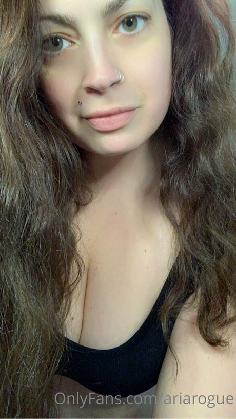 ariarogue free actress pics