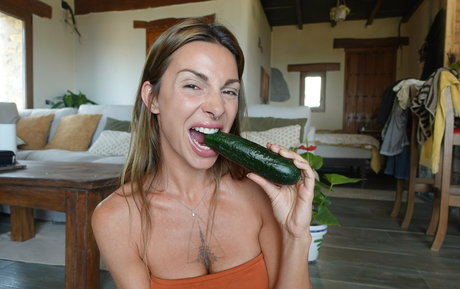 roxysdreamfree exclusive actress galleries