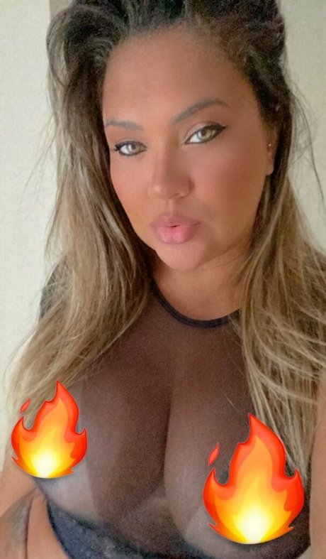 Babalu hot model image