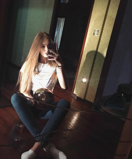 Alviik model perfect picture