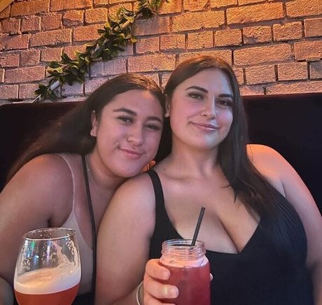 India Hill model erotic photo