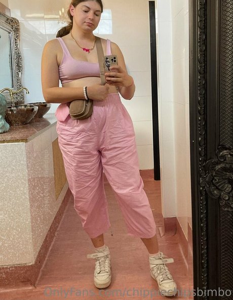 chippiechipsbimbo model nudes pictures