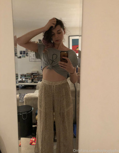 chippiechipsbimbo nude actress photos