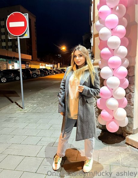 lucky ashley erotic actress image