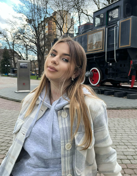 lucky ashley pornstar adult gallery