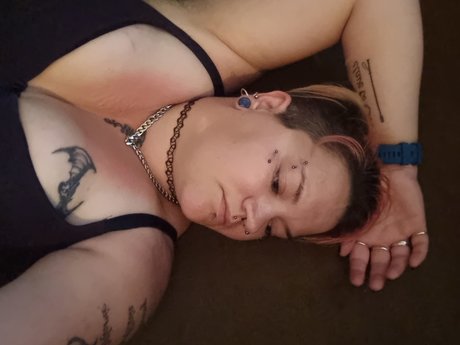 Satania model sexy galleries