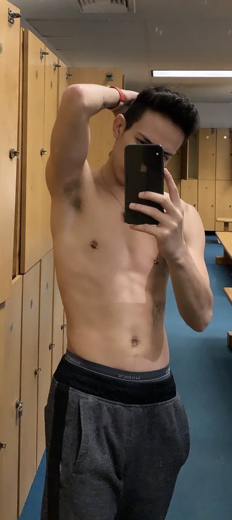 Sassy Top star pornographic archive