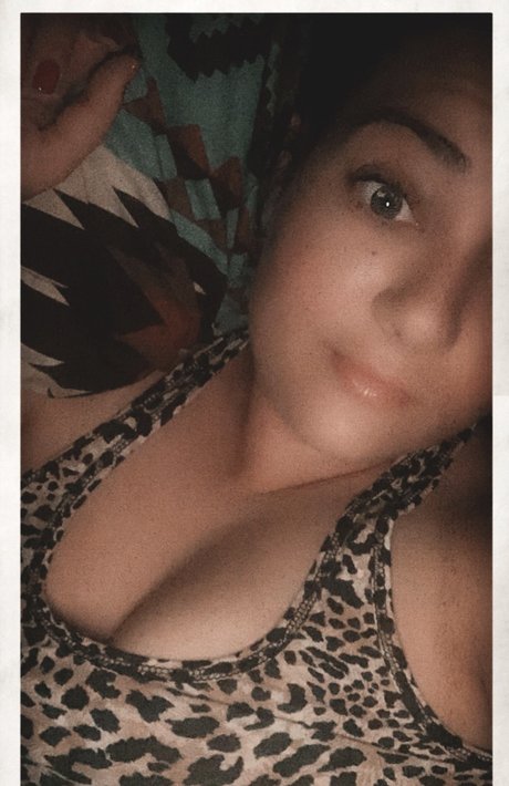 _SassyGirl model sex pic