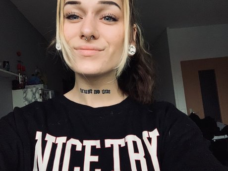 Saskia Roth star best pics