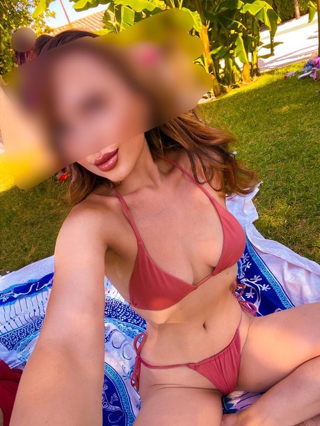 Sasha VIDEOCALLNOW Sasha Opalowa free model picture