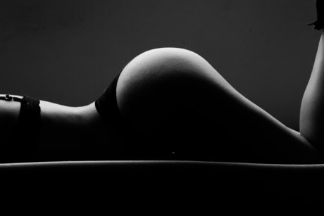 Mariana Castellanos naked model pic