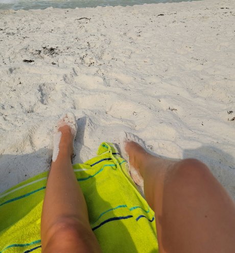 Sarah Barah beautiful model image