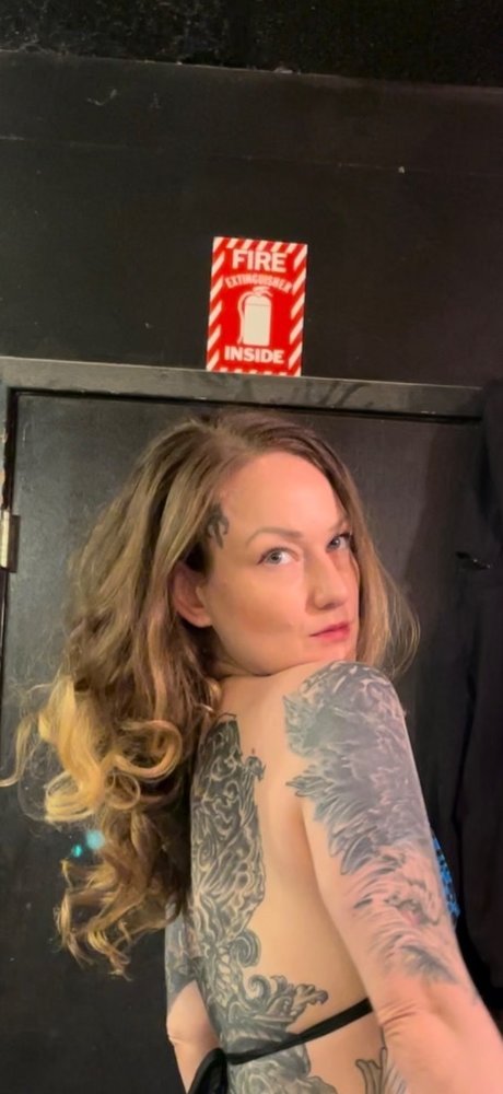 Saraa Fett star best photo