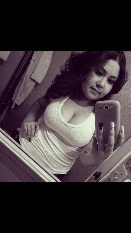 Sarai Valenzuela pornstar exclusive photo