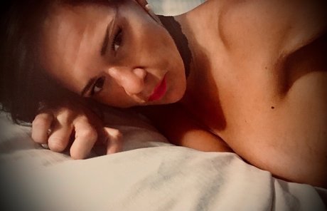 Sara English model sex pics