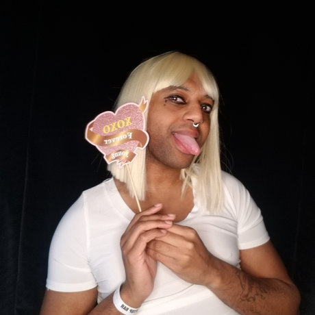 Tsunamiilious Zaddy xxx pornstar pictures